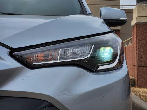 2024 Toyota Corolla Cross Hybrid SE