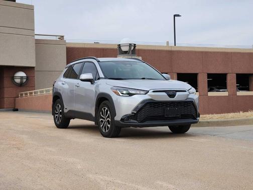 2024 Toyota Corolla Cross Hybrid SE