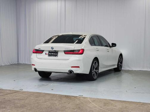 2024 BMW 330 i xDrive