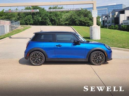 2025 MINI Hardtop Cooper