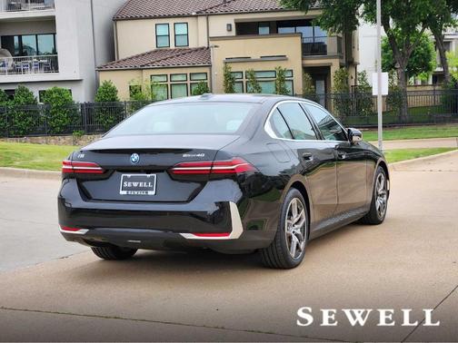 2025 BMW i5 eDrive40