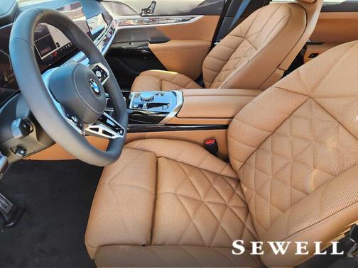 2026 BMW 740 i xDrive