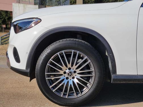 2025 Mercedes-Benz GLC 300 4MATIC Coupe