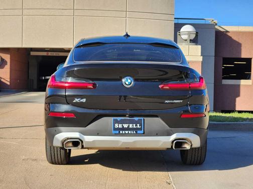2024 BMW X4 xDrive30i