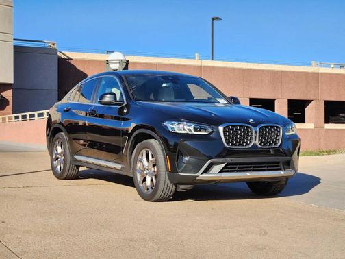 2024 BMW X4 xDrive30i