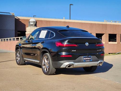 2024 BMW X4 xDrive30i