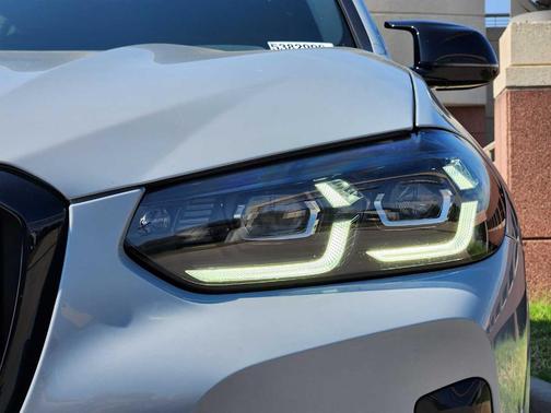 2023 BMW X3 M40i