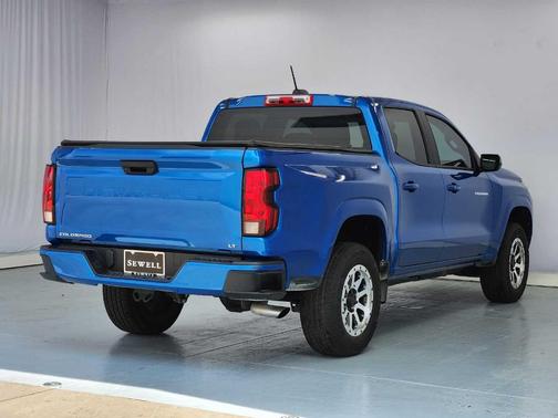 Glacier Blue Metallic 2024 Chevrolet Colorado LT