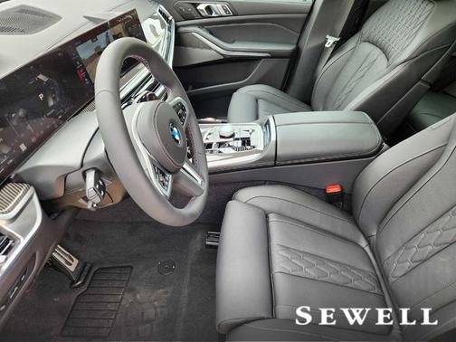 2025 BMW X5 M60i