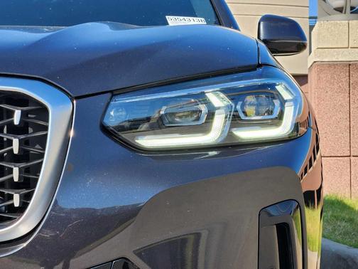 2023 BMW X4 xDrive30i