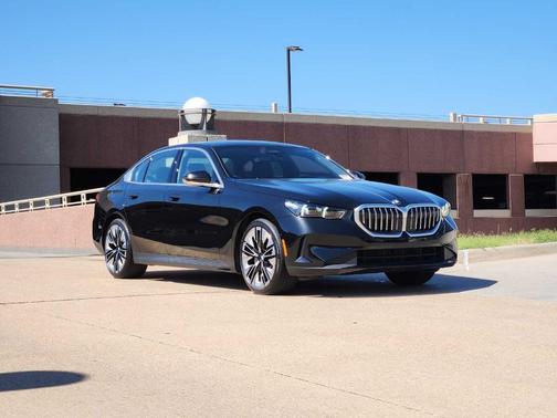 2025 BMW 530 i