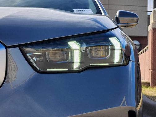 2025 BMW 530 i xDrive