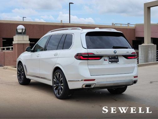 2026 BMW X7 xDrive40i