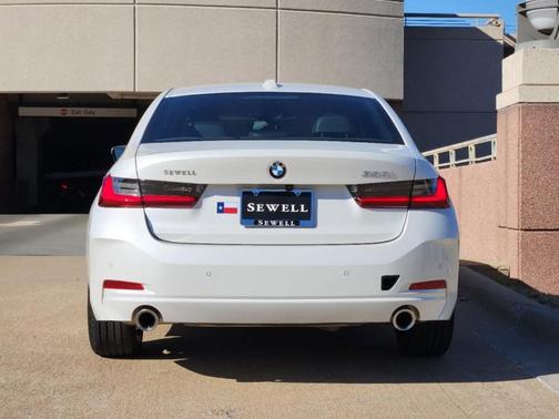2024 BMW 330 i