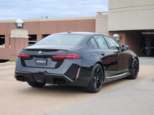 2025 BMW M5 Base