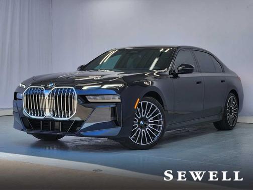 Carbon Black Metallic 2026 BMW 740 i xDrive