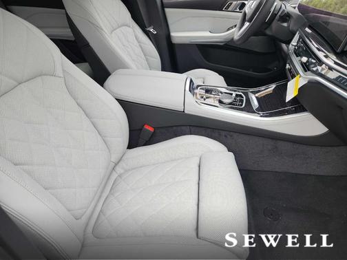 Tanzanite Blue II Metallic 2026 BMW X5 PHEV xDrive50e