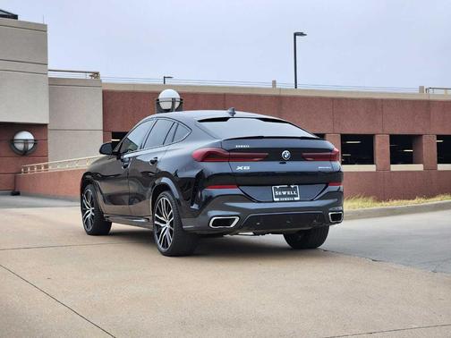 2021 BMW X6 xDrive40i