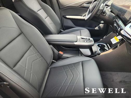 Mineral White Metallic 2026 BMW X1 xDrive28i