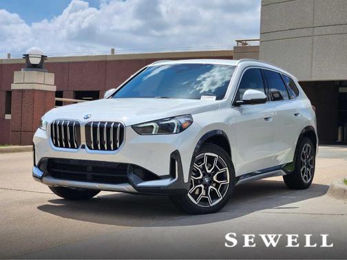 Mineral White Metallic 2026 BMW X1 xDrive28i