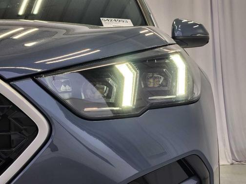 2025 BMW X2 xDrive28i