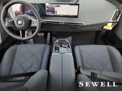 2026 BMW iX xDrive60