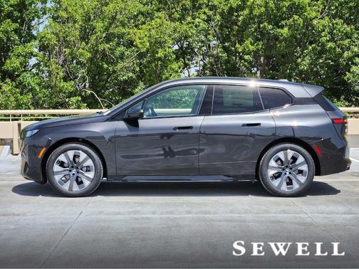 2026 BMW iX xDrive45