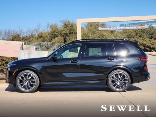 2026 BMW X7 xDrive40i