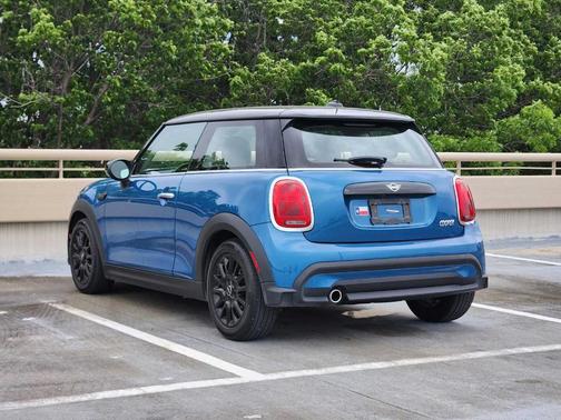 2024 MINI Hardtop Cooper