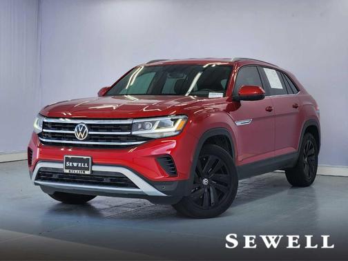 Aurora Red Metallic 2022 Volkswagen Atlas Cross Sport 3.6L V6 SE w/Technology