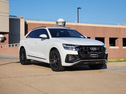 2021 Audi Q8 55 Prestige