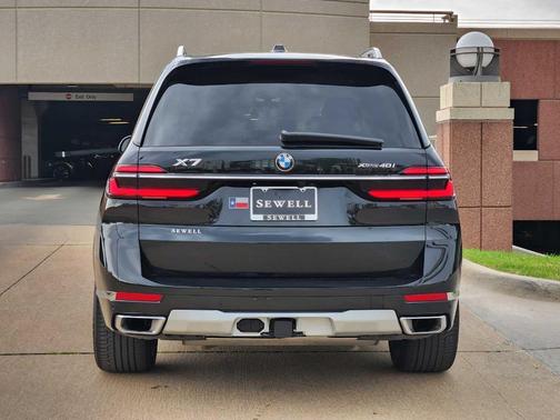 2024 BMW X7 xDrive40i