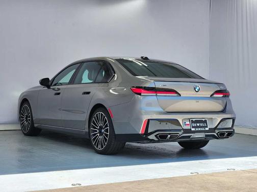 Gray Metallic 2025 BMW 760 760i xDrive