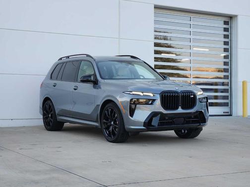 2026 BMW X7 M60i