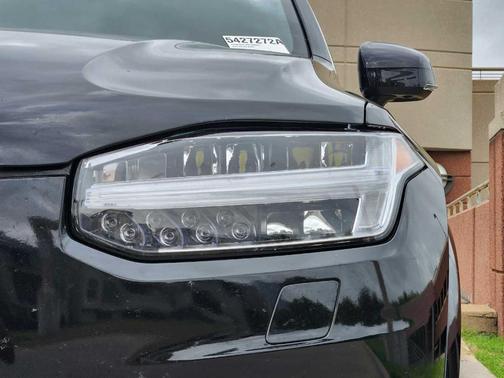 Black 2022 Volvo XC90 T6 Inscription 7 Passenger