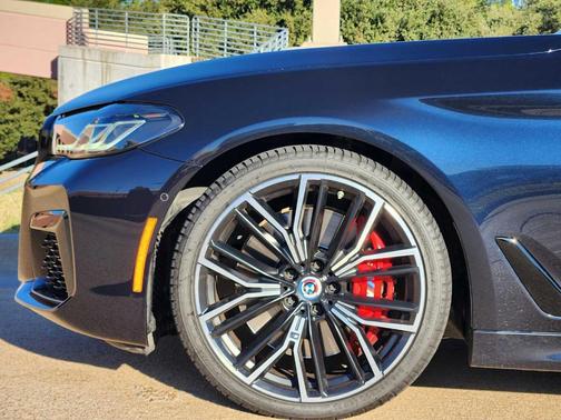 2023 BMW M550 i xDrive