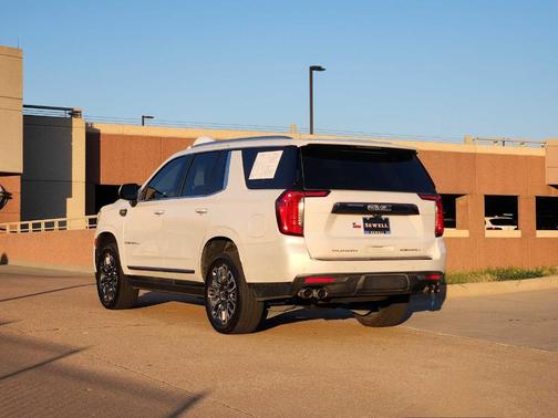 2023 GMC Yukon Denali Ultimate