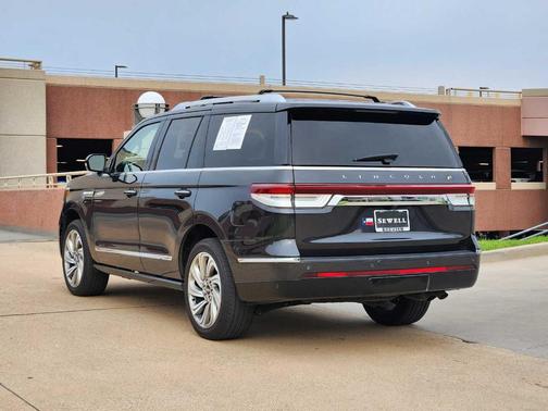 2022 Lincoln Navigator Reserve