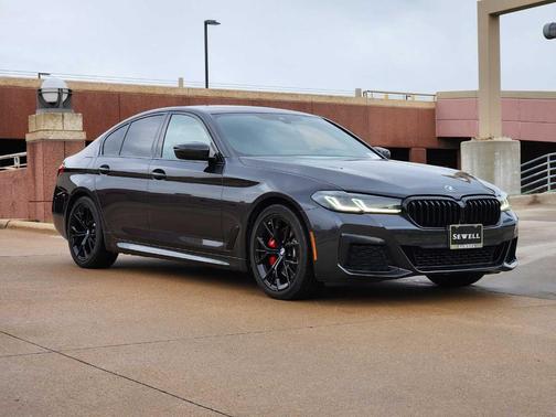 2022 BMW 530 i