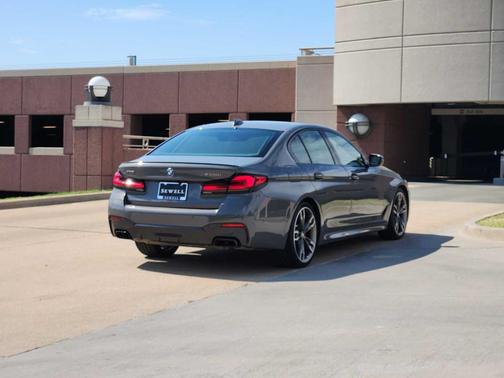 2022 BMW M550 i xDrive
