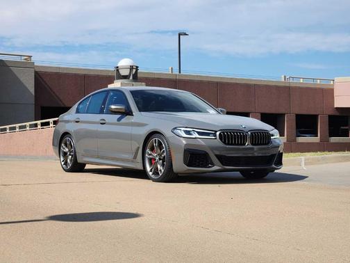 2022 BMW M550 i xDrive