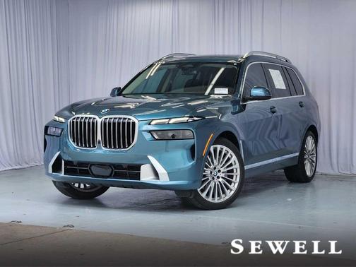 2025 BMW X7 xDrive40i