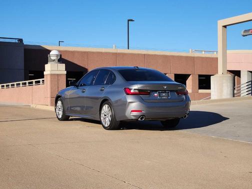 2023 BMW 330 i