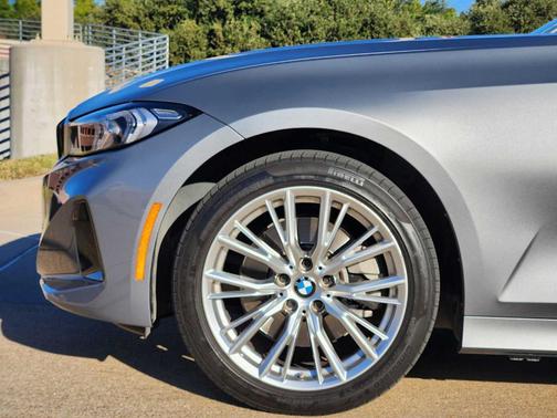 2023 BMW 330 i
