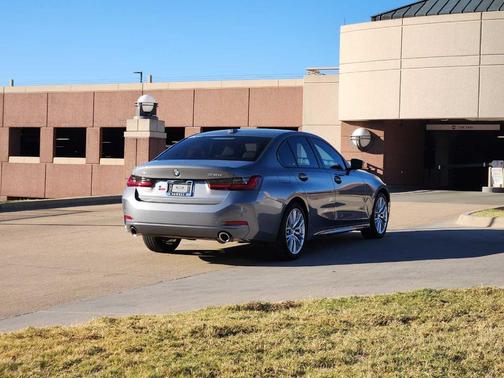 2023 BMW 330 i