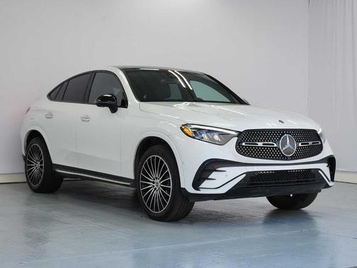MANUFAKTUR Moonlight White Metallic 2024 Mercedes-Benz GLC 300 4MATIC Coupe