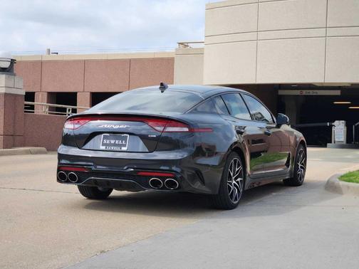 Metal 2023 Kia Stinger GT-Line