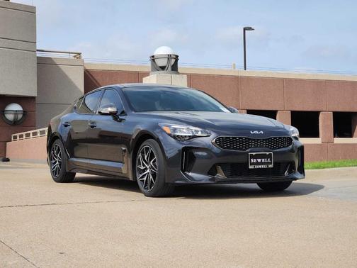 Metal 2023 Kia Stinger GT-Line