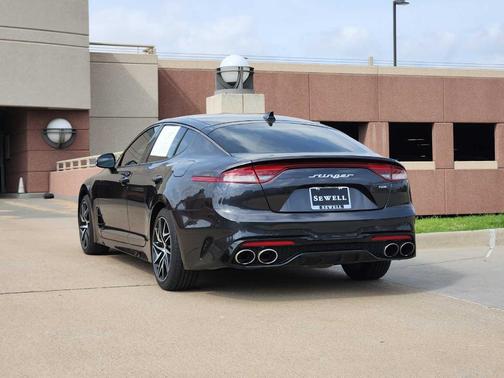 Metal 2023 Kia Stinger GT-Line
