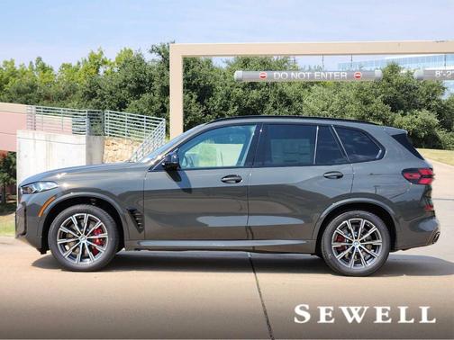2026 BMW X5 M60i